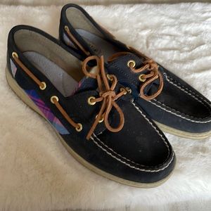 Size 8.5 Womens Sperry Boat Shoes!